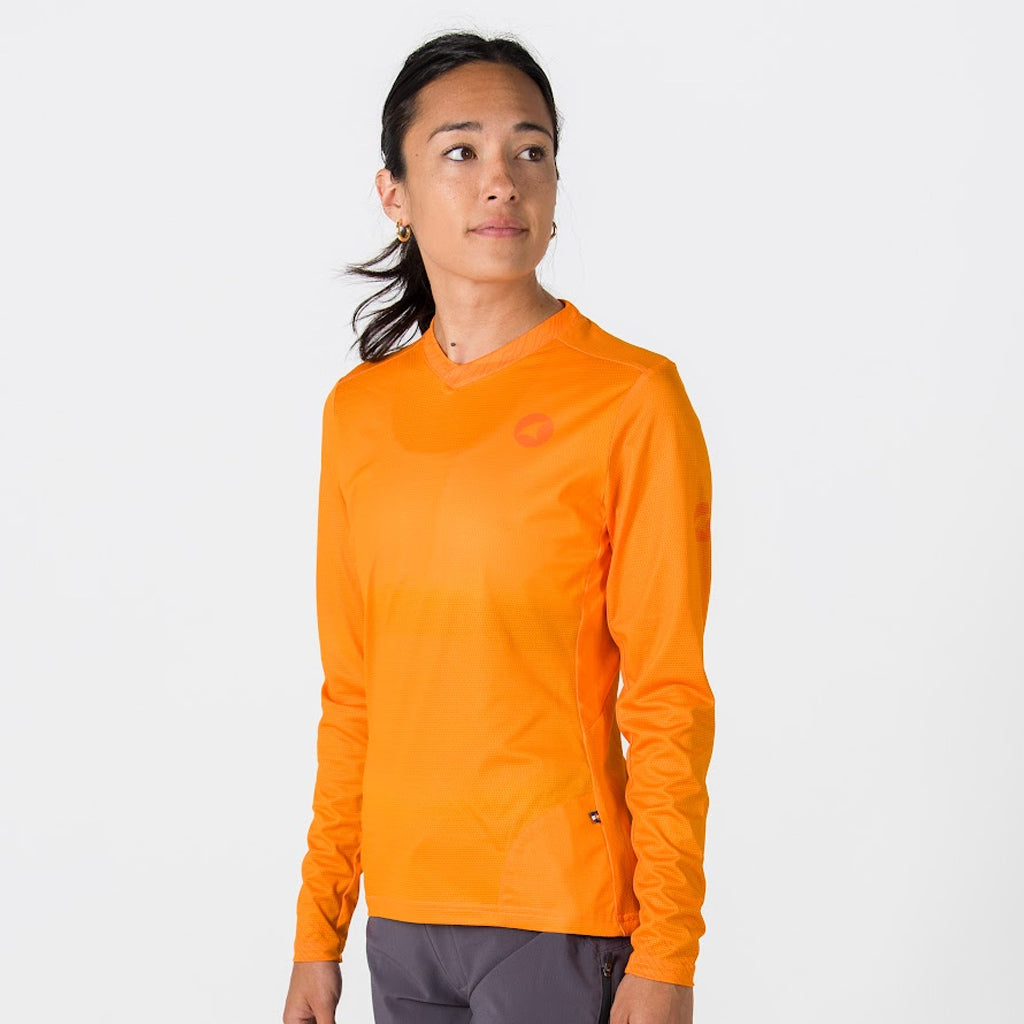 Women's Long Sleeve Mountain Bike Jersey - On Body Side View #color_bright-orange