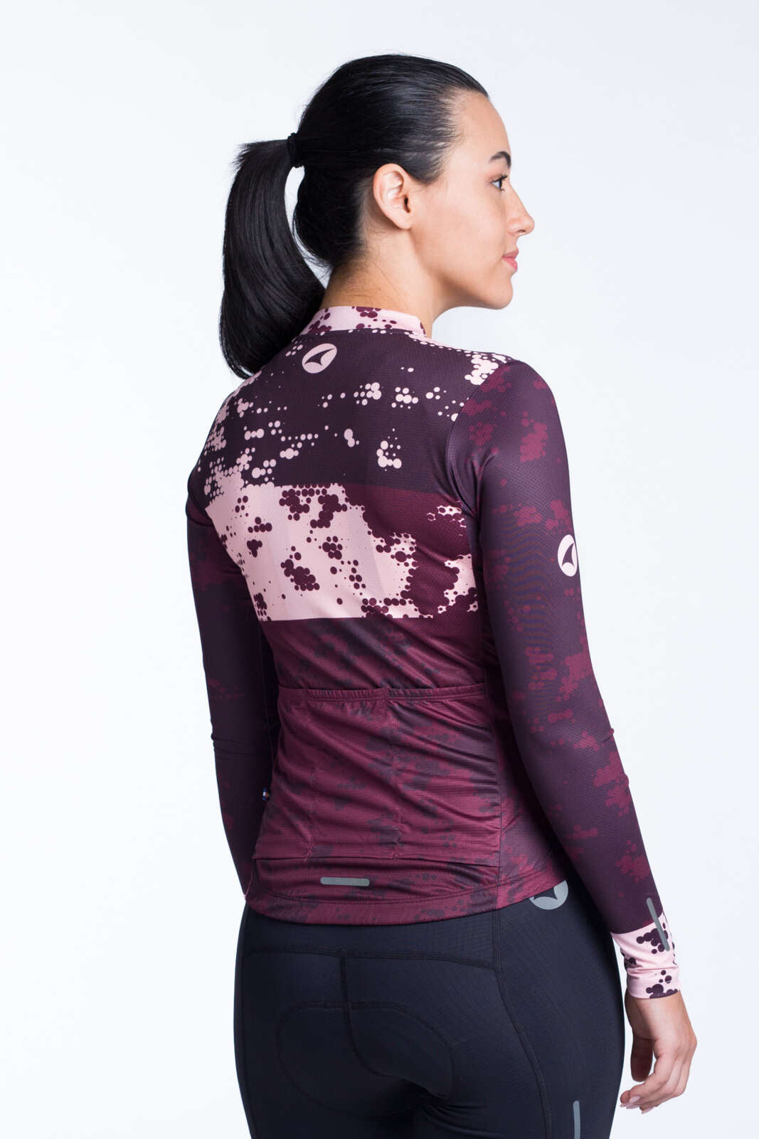 Women's Ascent Aero LS Jersey in Disperse Mulberry | Size: S by Pactimo