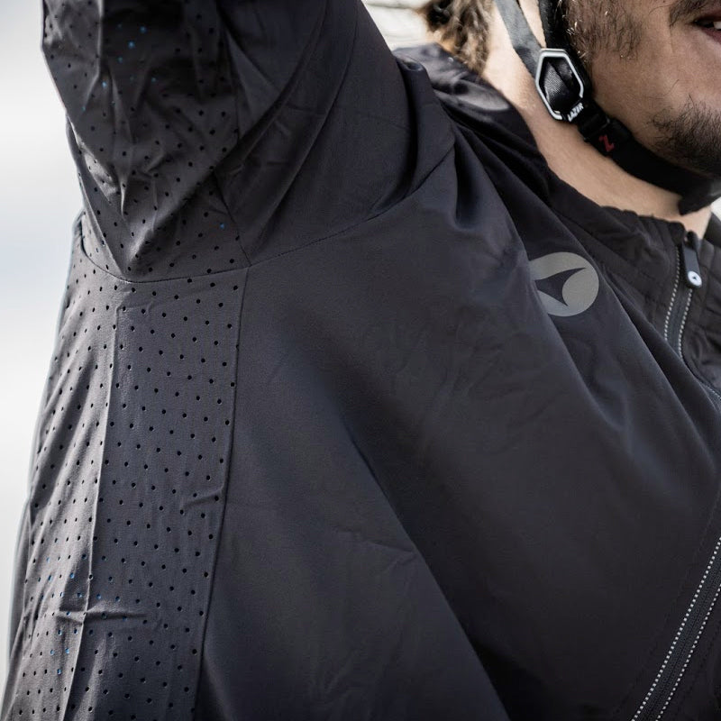 Men's Lightweight Wind & Water Resistant mtb Jacket - Arm Pit Venting